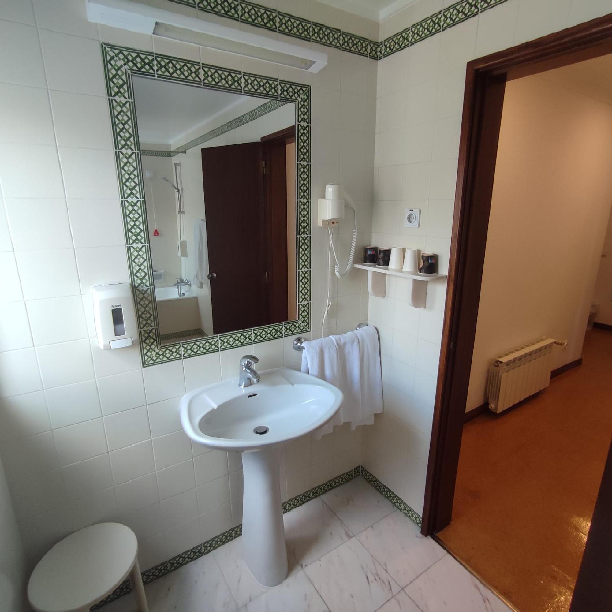 Hotel Irmas Dominicanas - By Flagworld